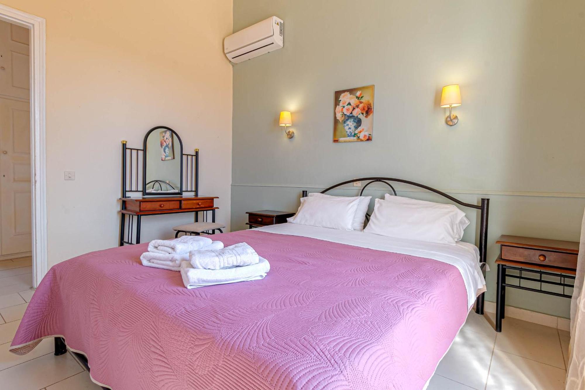Ionian Arches Hotel 3*