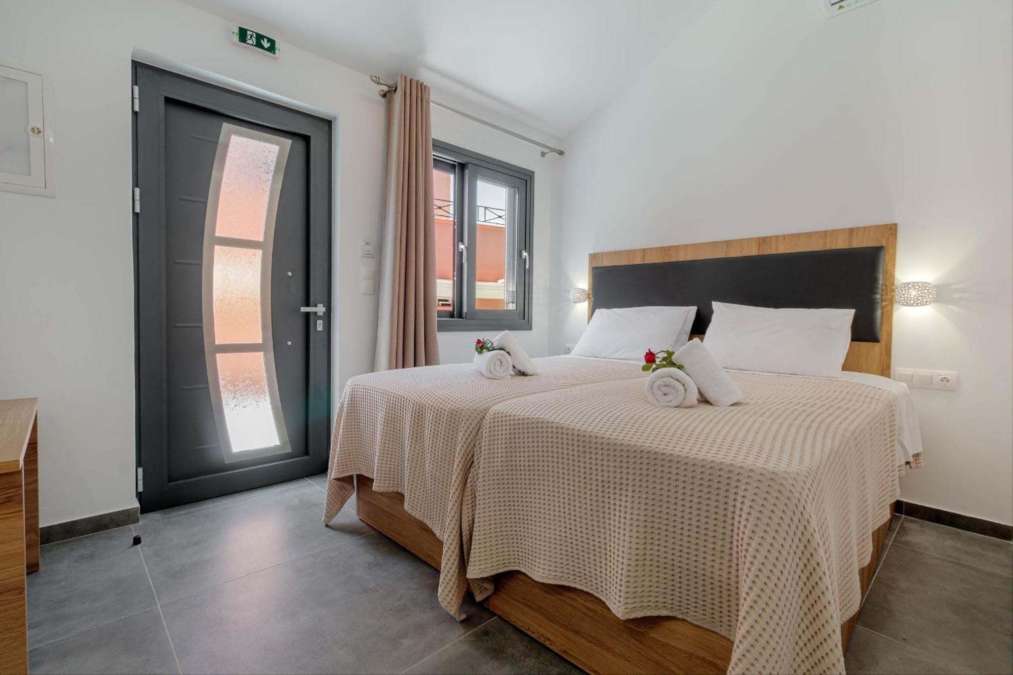 Ionian Arches Hotel 3*